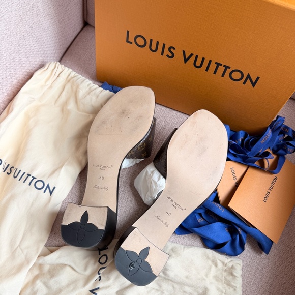 Sandals - Picture 3 of 6